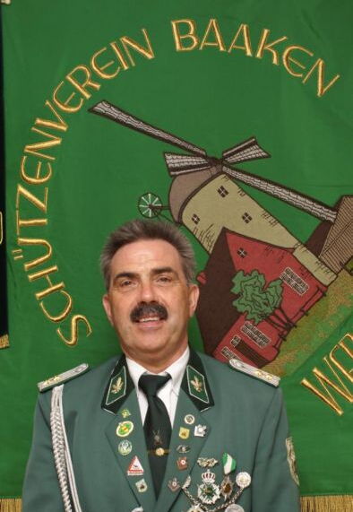 Hans-Jürgen Littau (Fahnenoffizier)